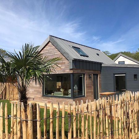 La Cabine Du Bout Du Monde Avec Mezzanine - Ile De Sein - Votre Maison De Vacances De Haut Standing - Pl03 크로종 외부 사진