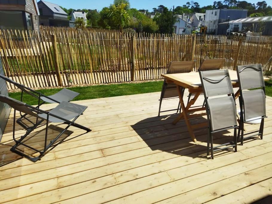 La Cabine Du Bout Du Monde Avec Mezzanine - Ile De Sein - Votre Maison De Vacances De Haut Standing - Pl03 크로종 외부 사진